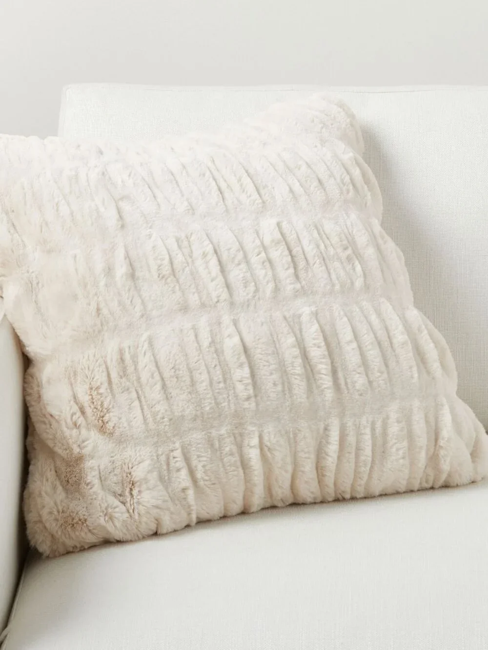 POTTERY BARN | Faux Fur Ruched Pillow Cover - Ivory - Euro - 26